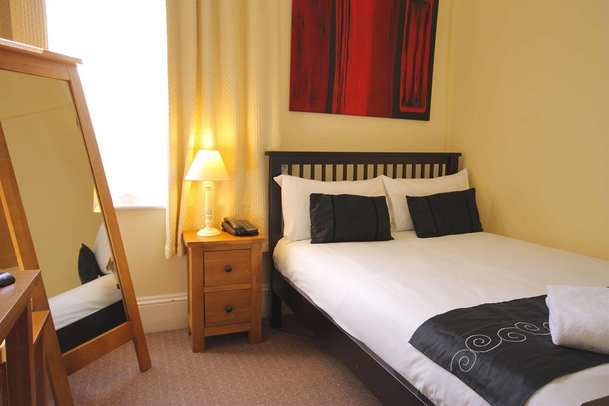 Andover House Hotel Great Yarmouth Buitenkant foto